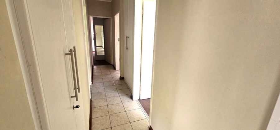 To Let 3 Bedroom Property for Rent in Safari Gardens North West